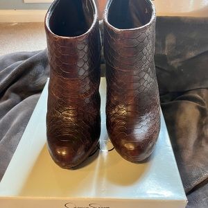Jessica Simpson Brown Ankle Boots (Heels)